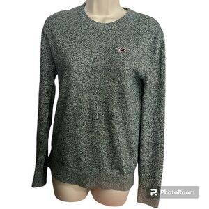 Hollister men’s sweater size small long sleeves Green